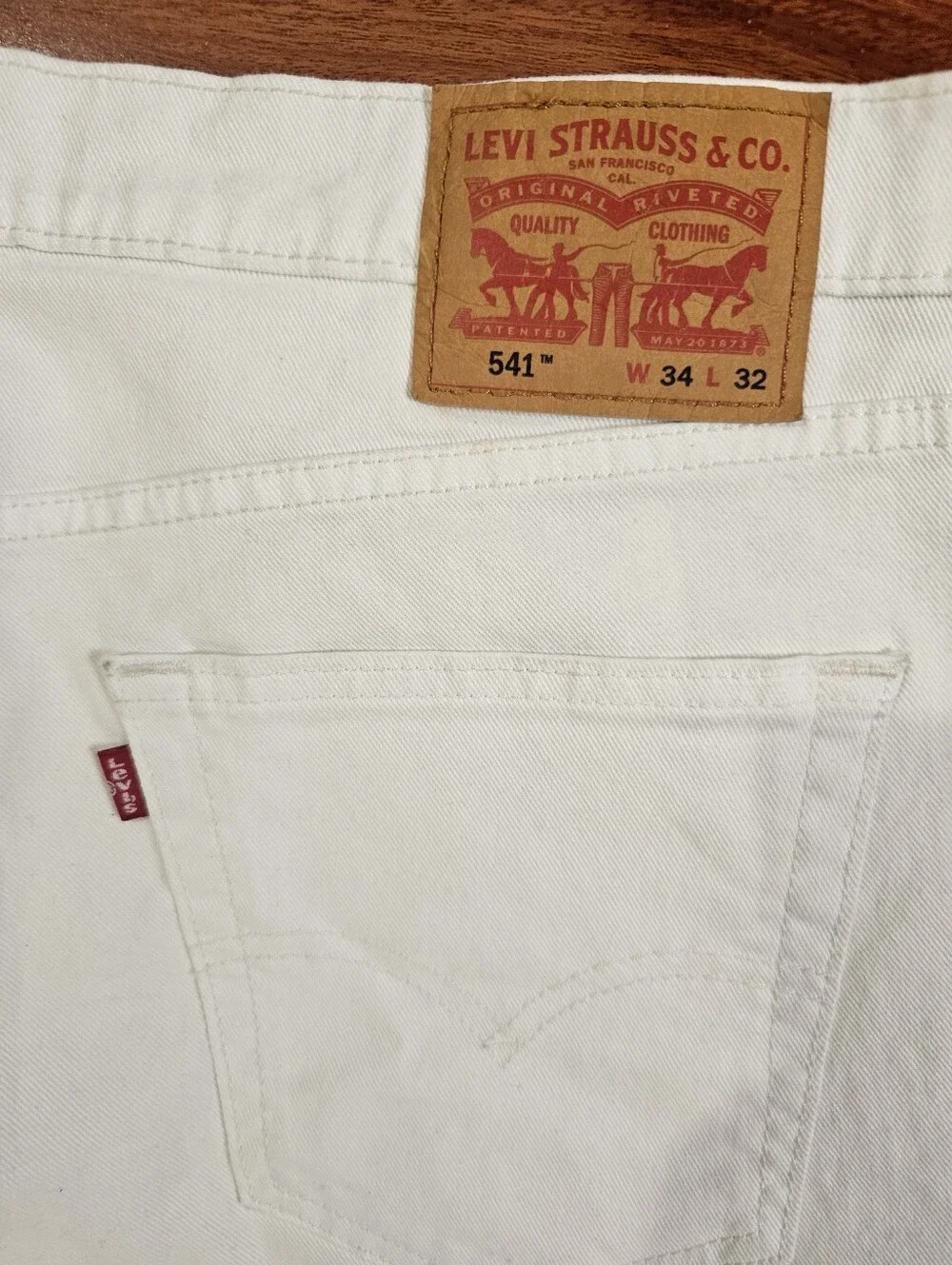 Levi's 541 Athletic Taper White Jeans Mens 34x32 Stretch Denim Pants Red Tab
